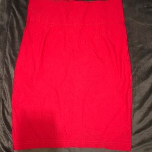 Red fitted skirt